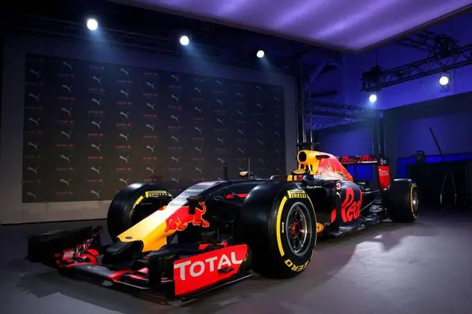 red bull 2016 livery rx 6