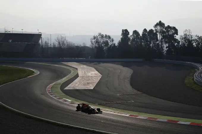 red bull racing preseason barcelona day1