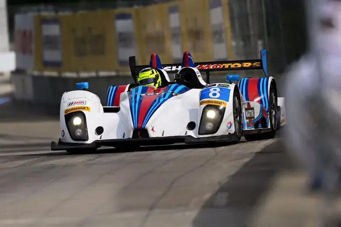 renger van der zande close to the wall
