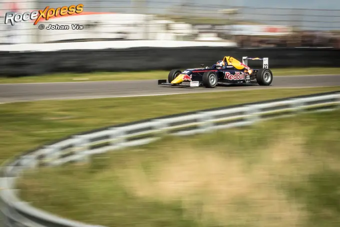 richard verschoor smp f4 nez championship
