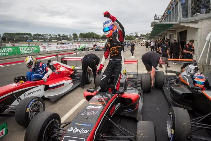 richard verschoor toyota win number 6