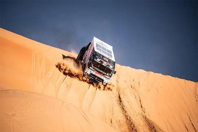 riwald dakar team met twee trucks in de top 10