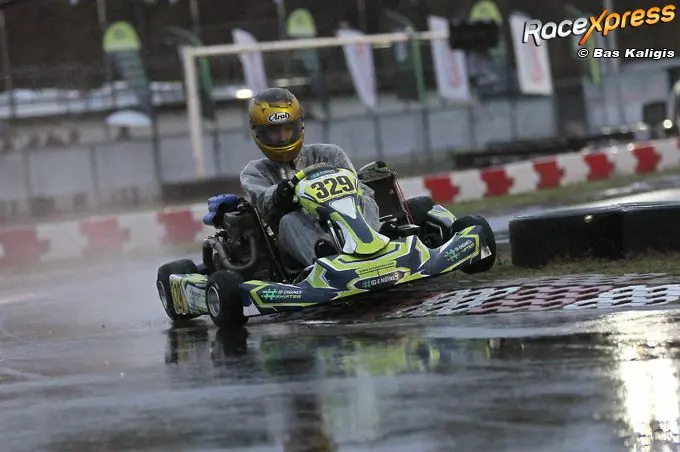 rob lucassen ijzersterk in de regen e90b5521