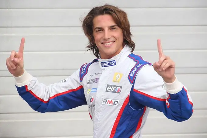 roberto merhi racexpress 680
