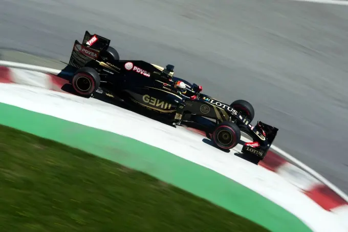 romain grosjean canada lotus