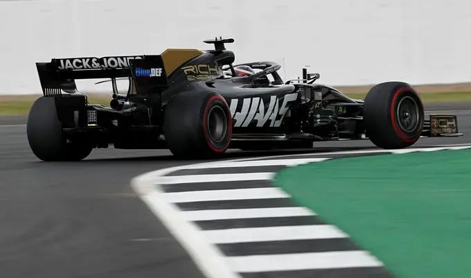 romain grosjean rg3 740