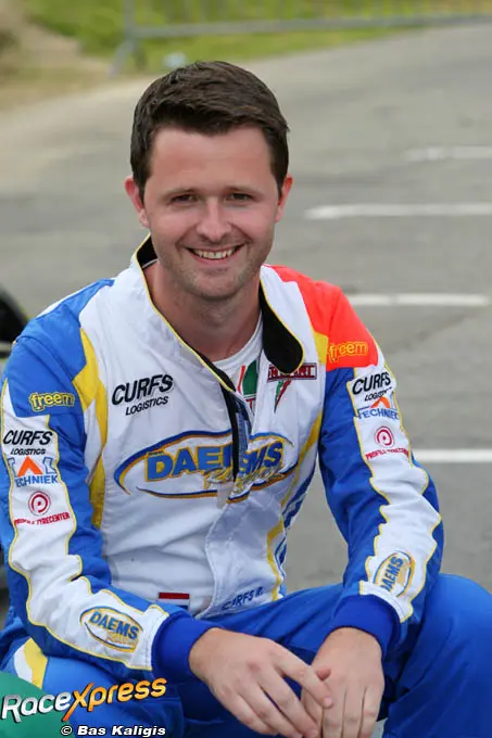roy curfs smile the winner rx a81f4234