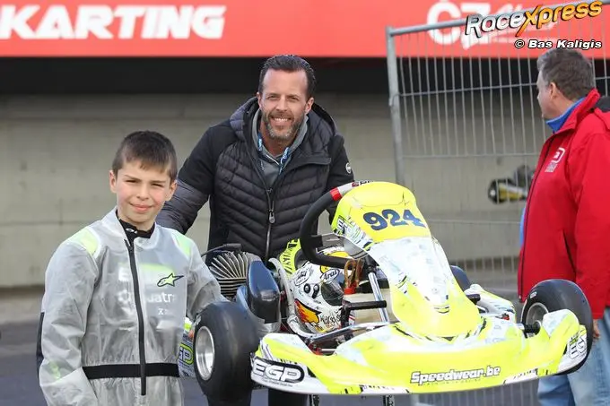 rx autocoureur anthony en zijn zoon henri kumpen pakken podium in benelux kampionschap karting