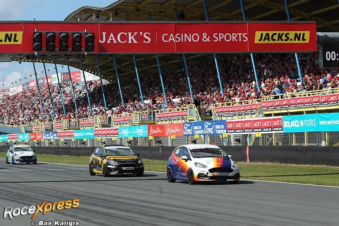 rx gianni van de craats ford fiesta cup podium voor 75 duizend man publiek