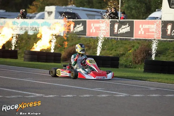 rx glenn van parijs wint golden trophy in genk