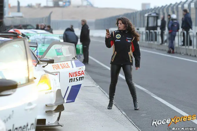 rx laarzen met hoge hakken een zwarte leren broek en een lotus renault f1 jasje hoge c018953 a