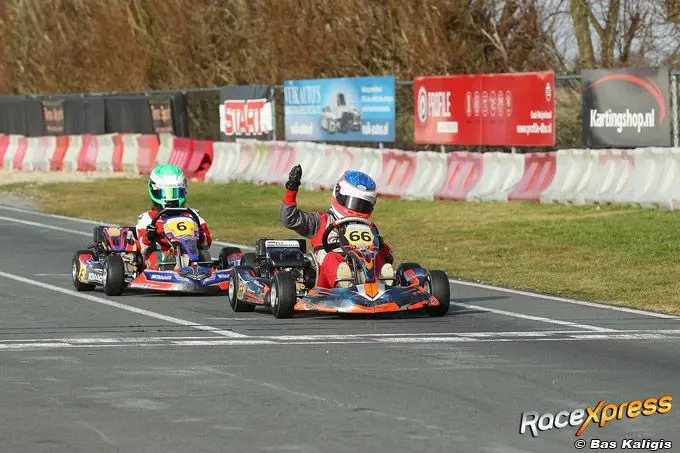rx nummer 66 girlpower eva dorrestijn c012302 1