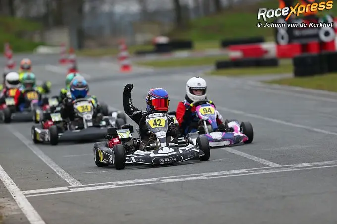 rx pelle van echtelt wint close racing om zege nummer 42 is pelle