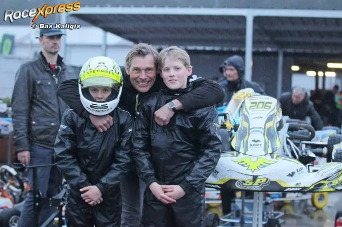rx peter gerhards met tweelingzoons nick en tim c016002