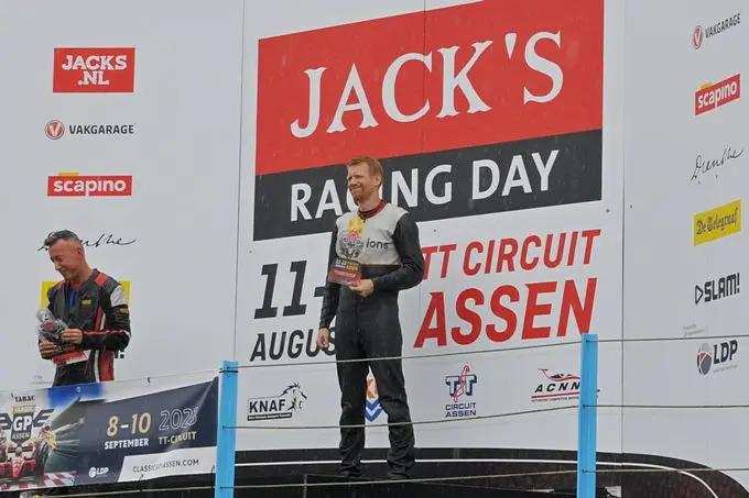 rx richard van de nes podium med 7845 a