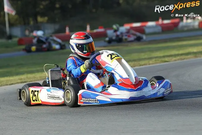 rx siem van vliet racet naar zege op eindhoven c01 8171