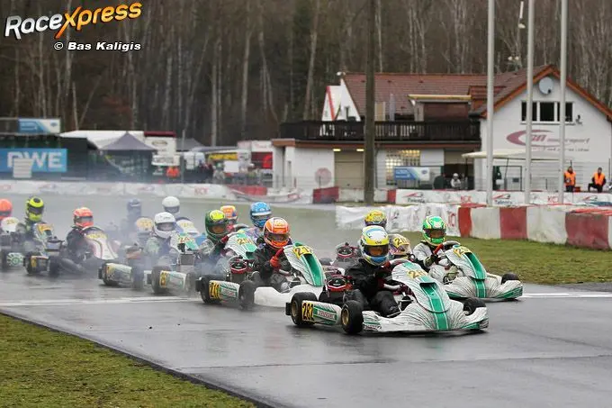 rx thijs stevens 282 neemt de leiding bij rotax max junior op weg naar zege in kerpen e90b2234
