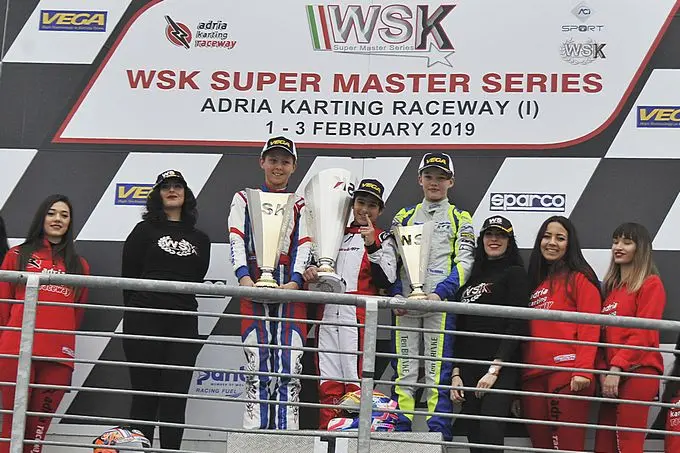 rx wsk podium ok junior master series robert de haan links op podium rx