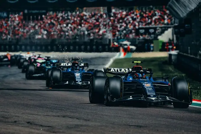 sainz en albon