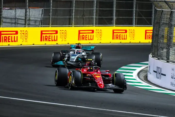 sainz voor russell