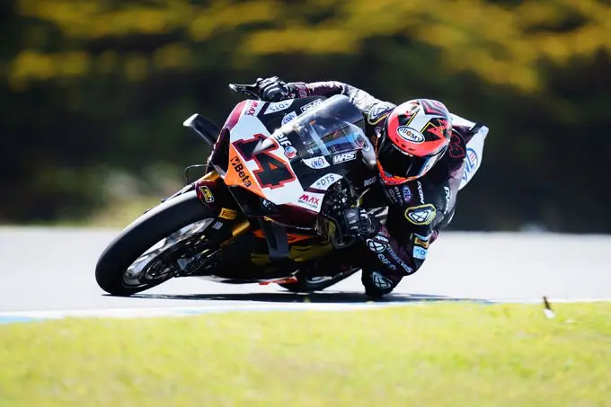 sam lowes 2