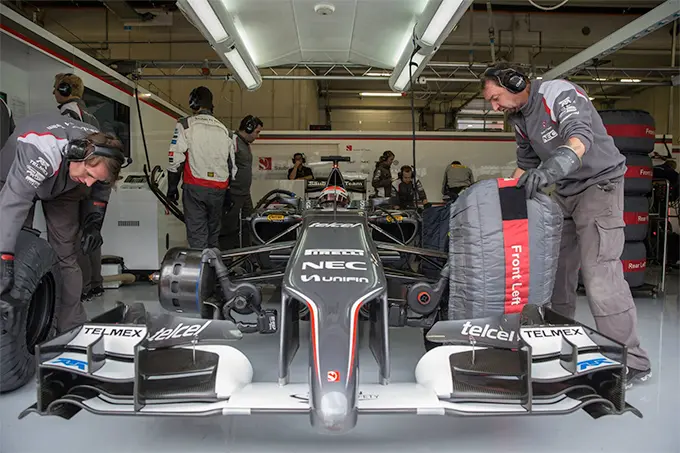 sauber f1 team 2015