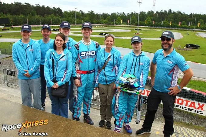 sbd racing podium op de kartbaan in genk