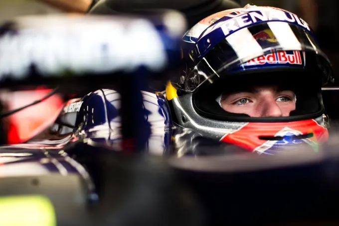 scuderia toro rosso verstappen 33