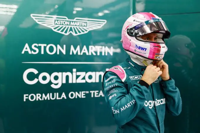 sebastian vettel aston martin ewrbni0xaaeki6b 1