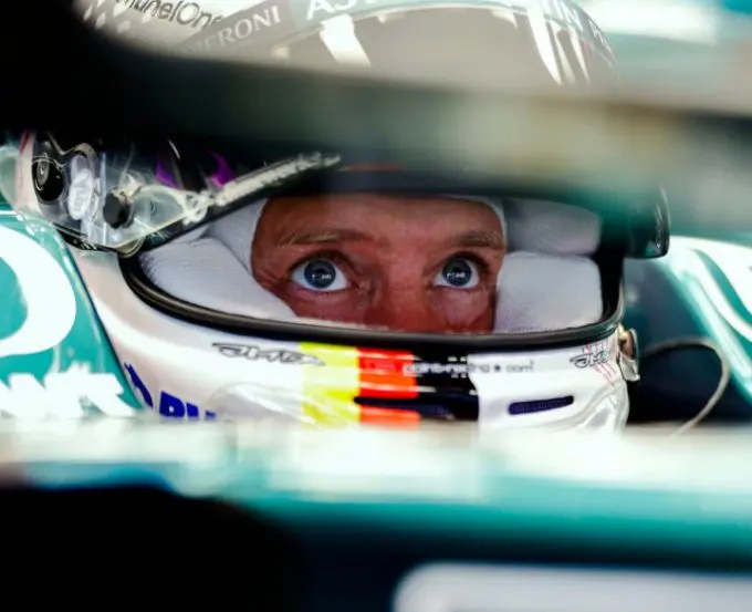 sebastian vettel f1 aston martin gp2104 082823 j5a9031