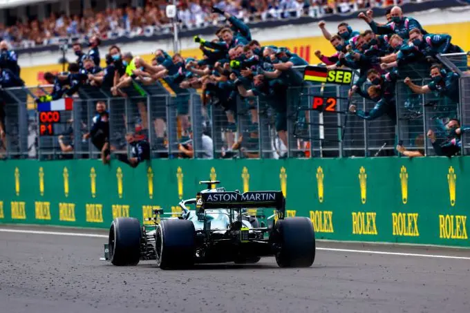 sebastian vettel p2 aston martin