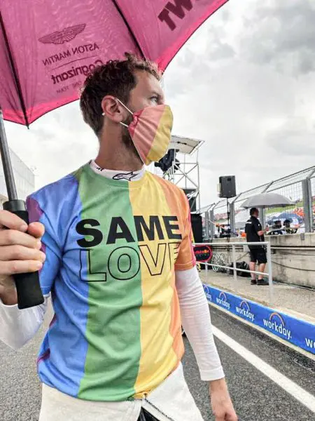 sebastian vettel same love gp hongarije bron fb sebastian vettel 229740791 10158663681188759 155189339964139265 n