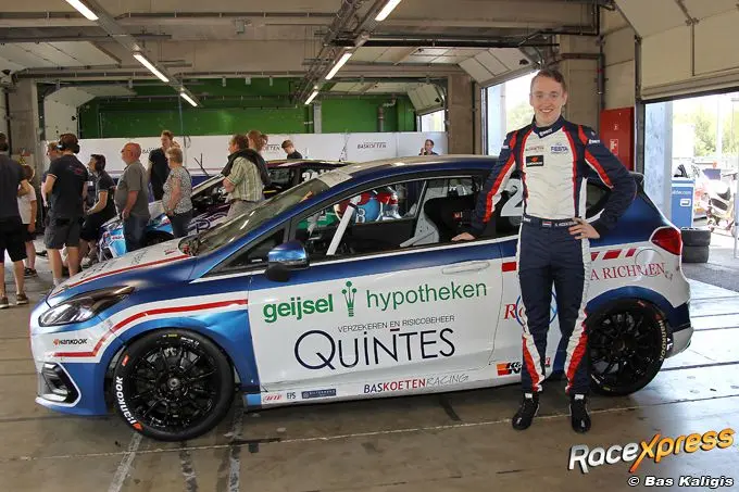 sen roodenburg eerste podium in de autosport e90b0815