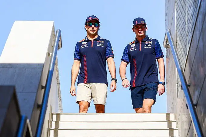 sergio perez en max verstappen f1 si202310061136