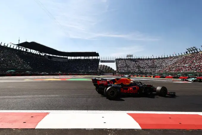 sergio perez mexico stadion 2021