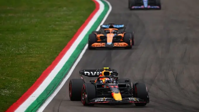 sergio perez sprintrace
