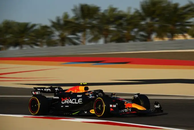 sergio perez test bahrein 1