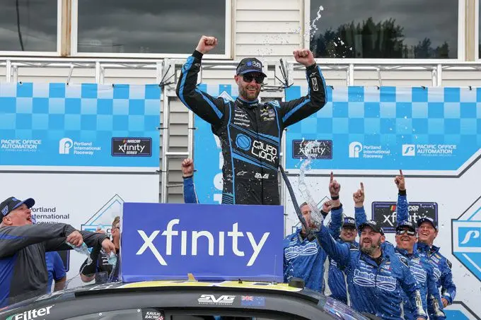 shane van gisbergen 1