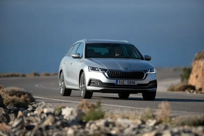 skoda introduceert nieuwe octavia als first edition 1