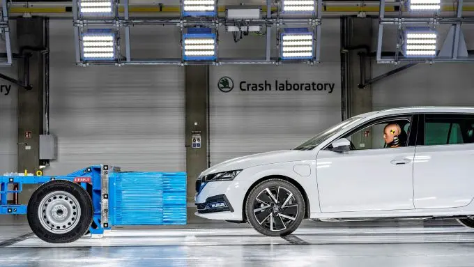 skoda opent nieuw crashtestlab