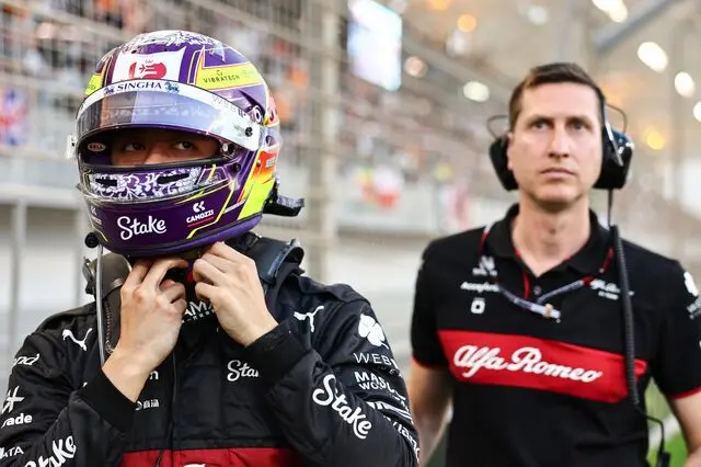small 2023 bahrain grand prix sunday 3