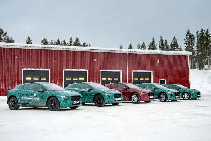 snelle jaguar i pace laadt snel op 1