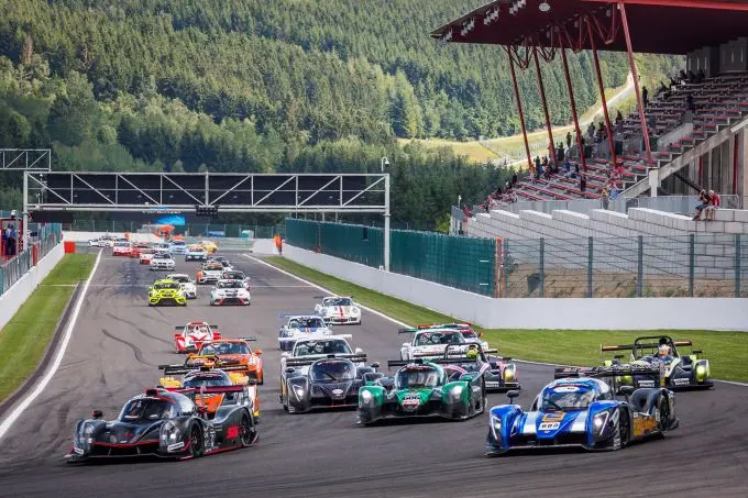 spa euroraces halen het beste uit de coureurs van de supercar challenge 1