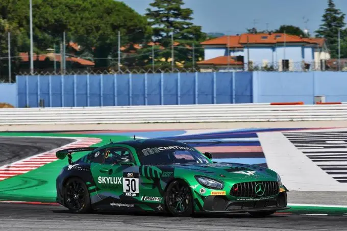 srt beloond met nieuwe zege in misano