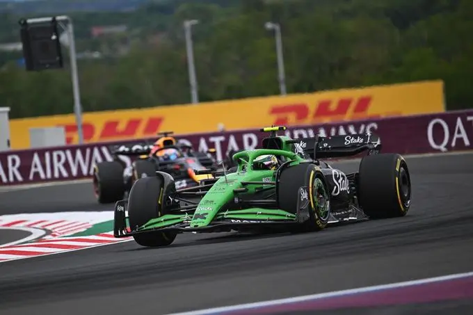 stake f1 team kick sauber 1