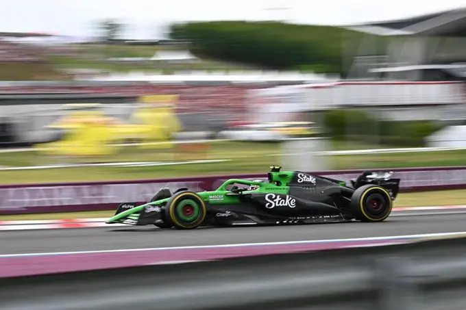 stake f1 team kick sauber 3