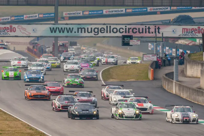 start 2 hankook 12h italy mugello 2015 rx 680