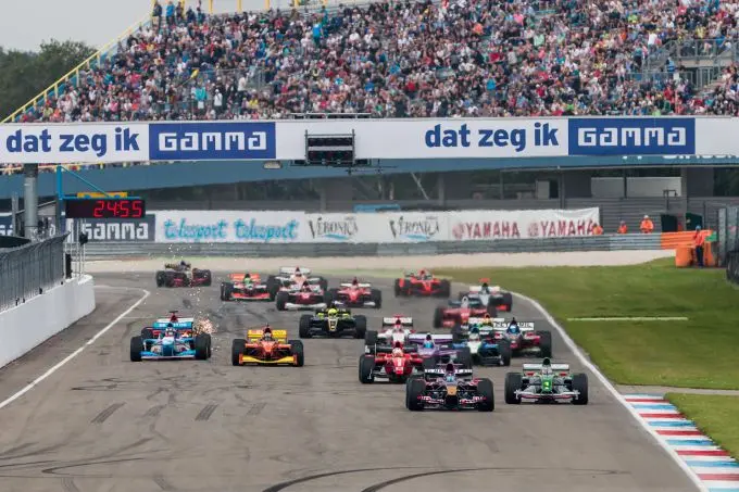 start boss gp gamma racing day 1