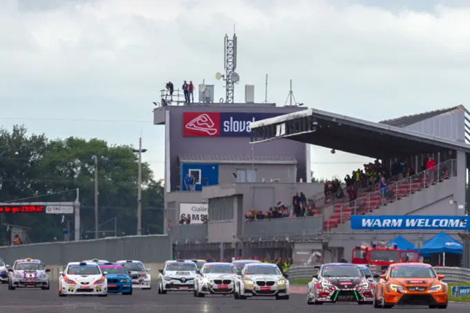 start hankook 24h slovakia ring 2016 rx 680