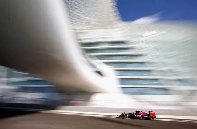 str abu dhabi rx 680